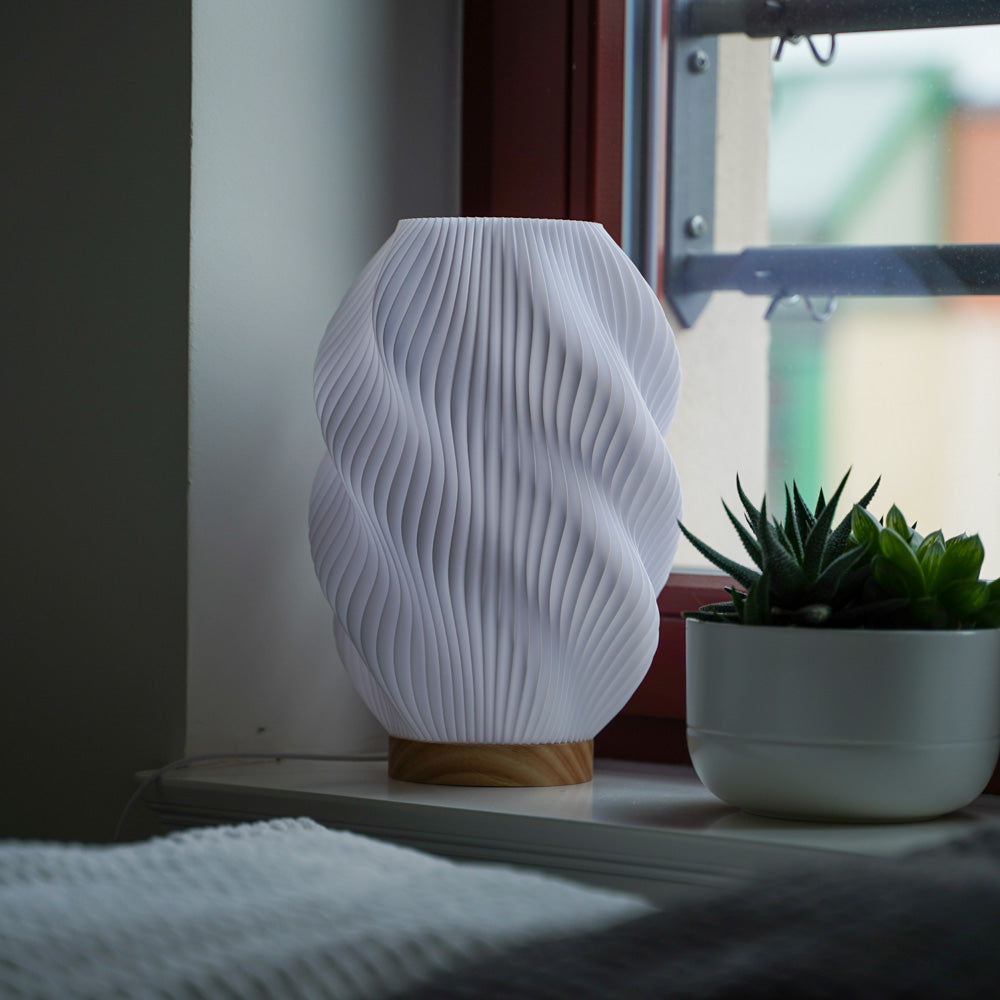 TräGlöd™ – Varm belysning med äkta ek och modern form