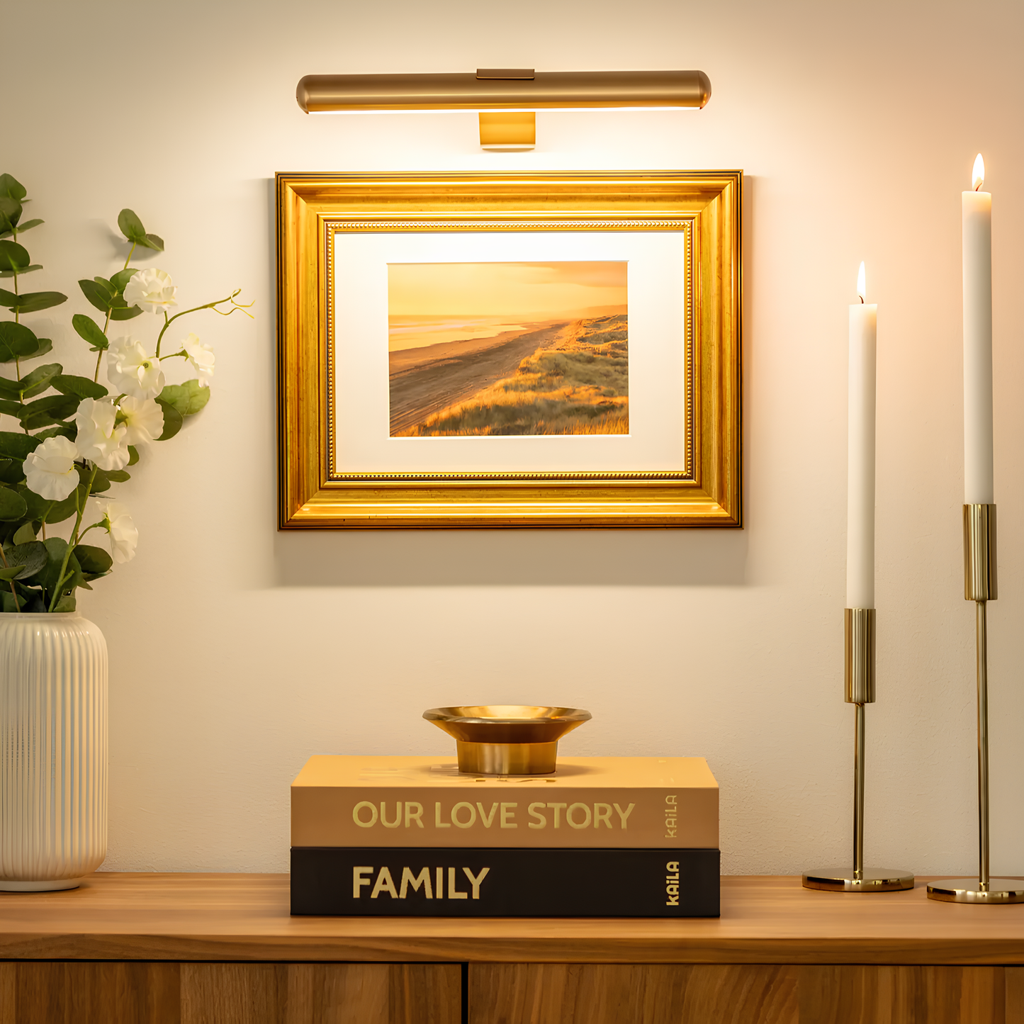KonstLjus™ – Framhäver dina tavlor med elegans