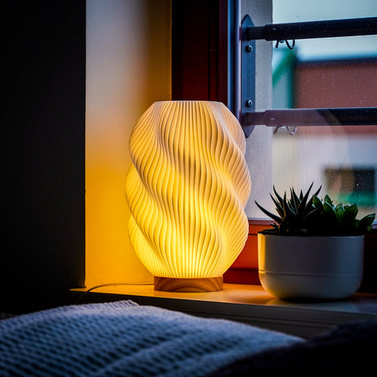 TräGlöd™ – Varm belysning med äkta ek och modern form